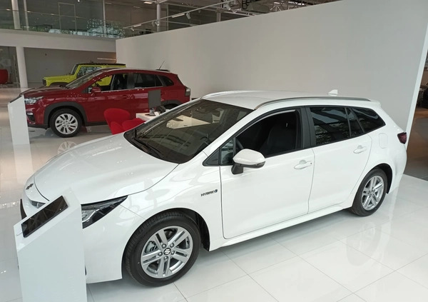 Suzuki Swace cena 128900 przebieg: 5, rok produkcji 2024 z Dobra małe 11